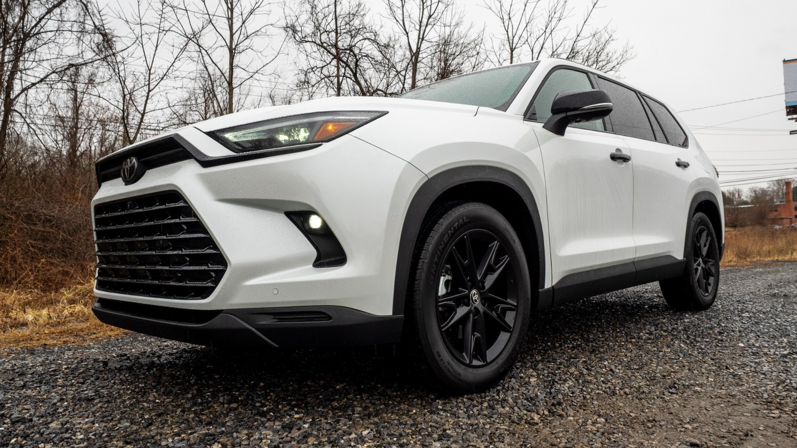 Гибридный Grand Highlander 2026 года от Toyota меняет восторг на экономию топлива и пространство