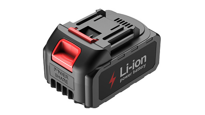 Литий-ионный аккумулятор на белом фоне