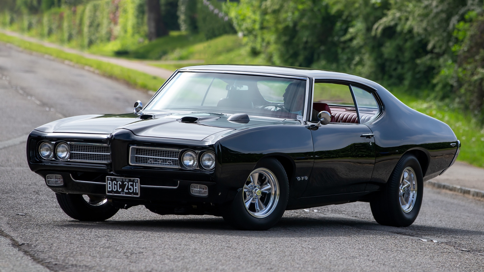 5 классических маслкаров, из-за которых Pontiac GTO выглядит медленным