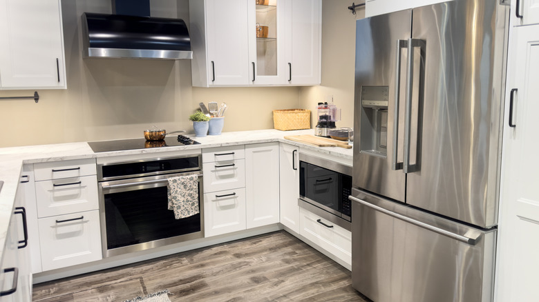 Itchen с различными видами бытовой техники