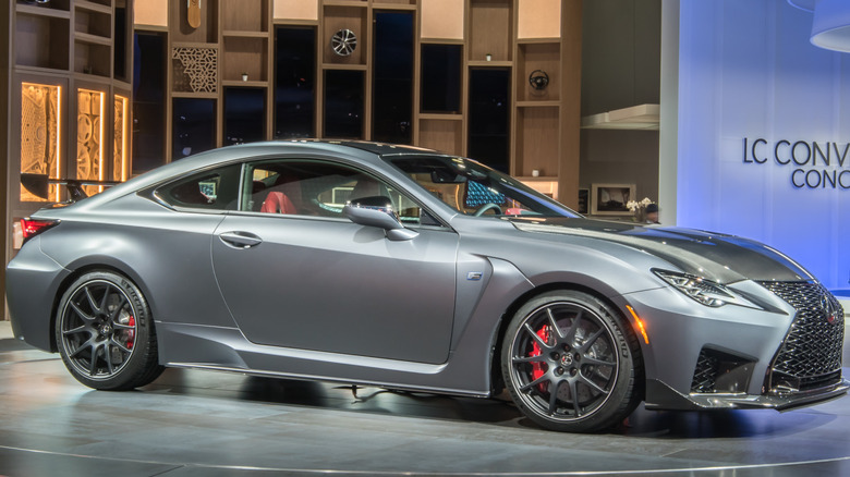 Lexus RC 2020 представлен на автосалоне