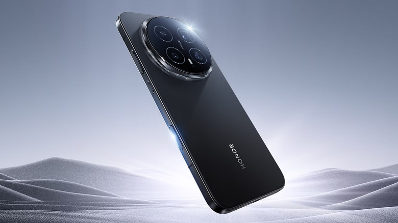 Honor Magic 8 Pro на фоне пустыни.