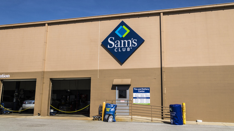 Автомобильный отсек Sam's Club