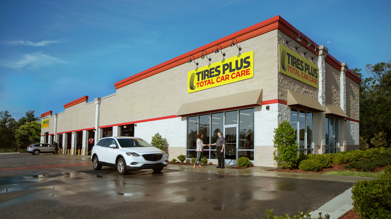 Сервисный центр Tyres Plus
