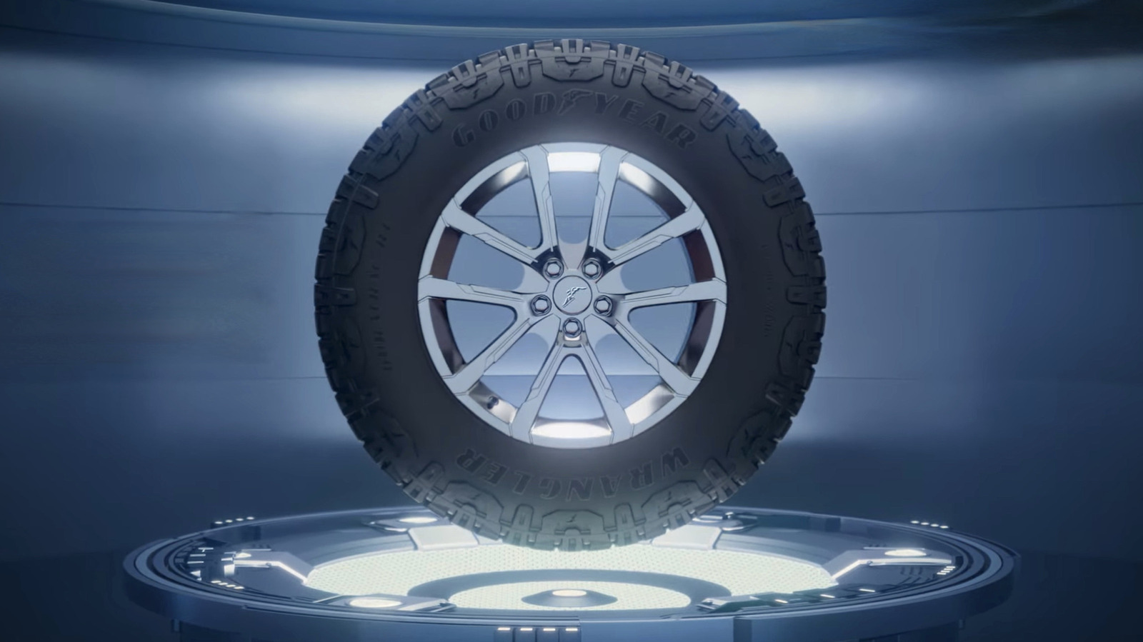 В чем разница между шинами Goodyear Duratrac и Duratrac RT?