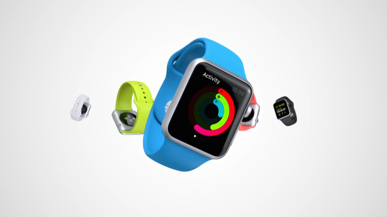 Серия Apple Watch на белом фоне