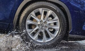 Michelin CrossClimate 2 и Goodyear WeatherReady 2: как сравнить две шины?