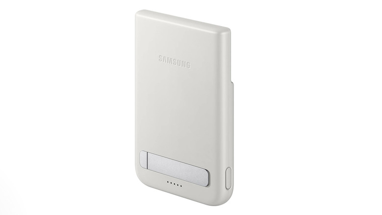 На изображении показано магнитное зарядное устройство Samsung.