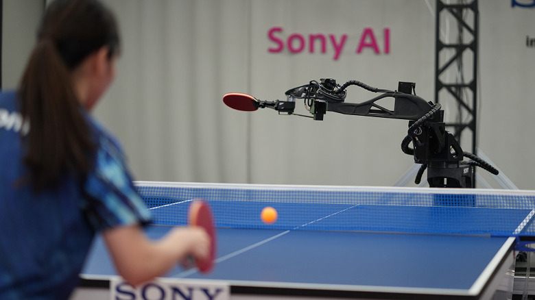 Робот Ace от Sony отвечает на выстрел