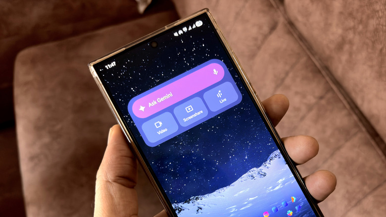 Виджет Gemini AI на телефоне Samsung