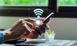 Как сделать вашу домашнюю сеть Wi-Fi безопасной (и не дать другим подключиться к ней)