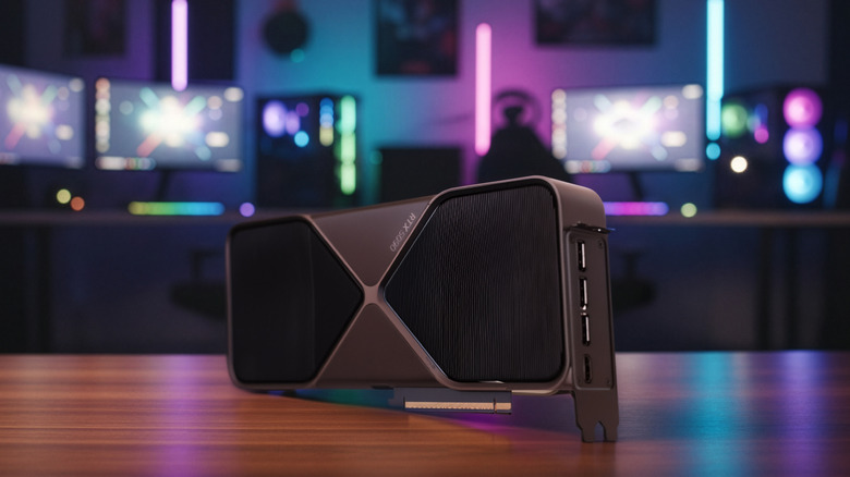 Графический процессор Nvidia GeForce RTX 5090 перед парой игровых ПК