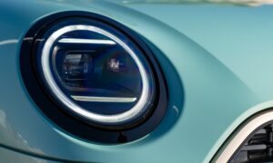 iSeeCars прогнозирует, что этот автомобиль будет иметь наименьшее количество отзывов за 30 лет