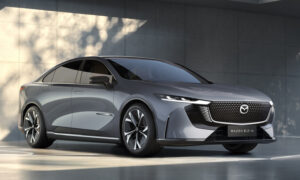 Mazda медленно меняет свой логотип, и он начинает появляться во многих местах