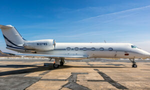 5 знаменитостей, владеющих частным самолетом Gulfstream IV