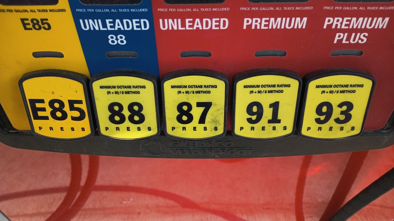 Бензин E15 против экономии топлива: сколько миль на галлон вы можете потерять