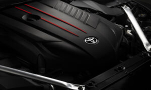 Последняя Toyota с рядным шестицилиндровым двигателем на самом деле не использует двигатель Toyota