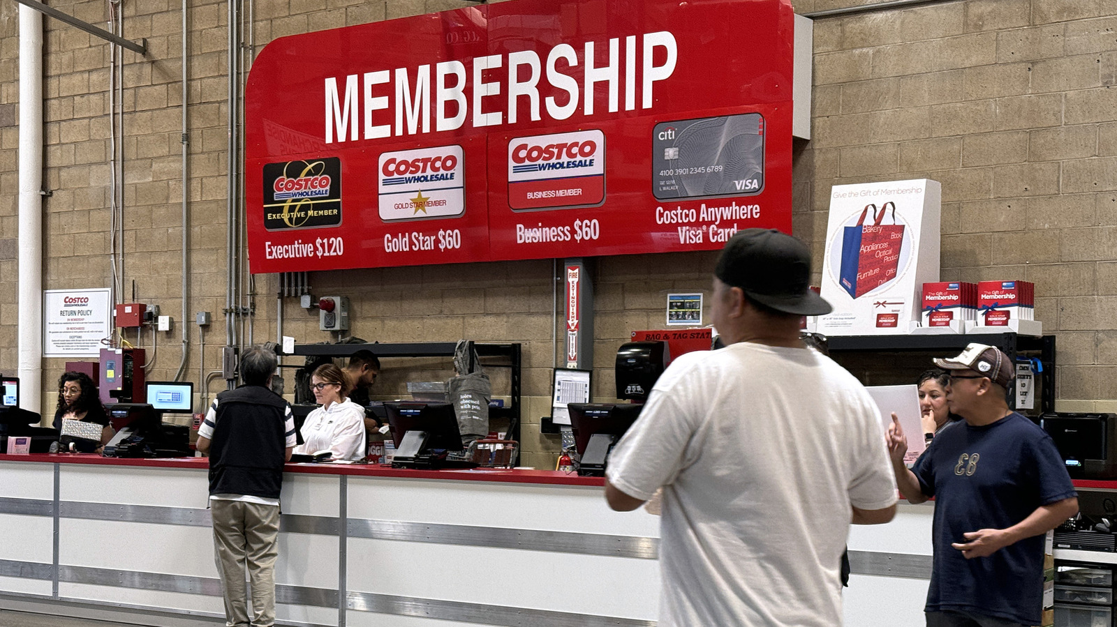 5 привилегий членства в Costco, которые были отменены