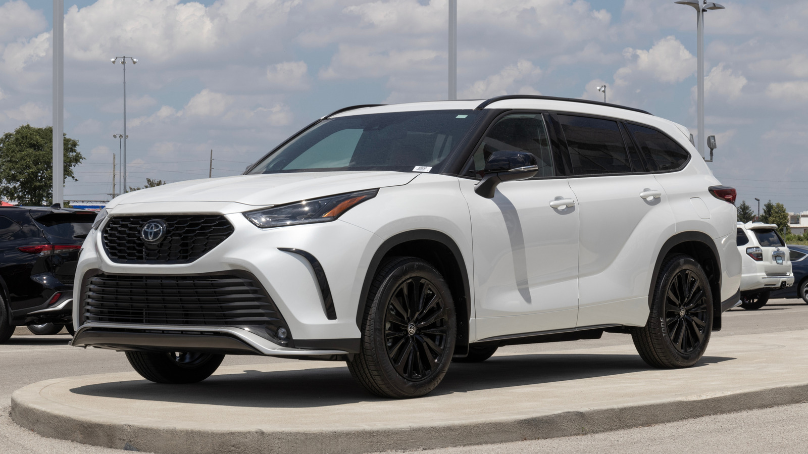 5 внедорожников с рейтингом выше, чем у Toyota Highlander