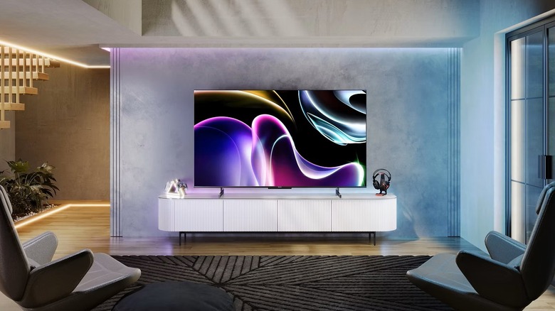Телевизор Hisense в гостиной