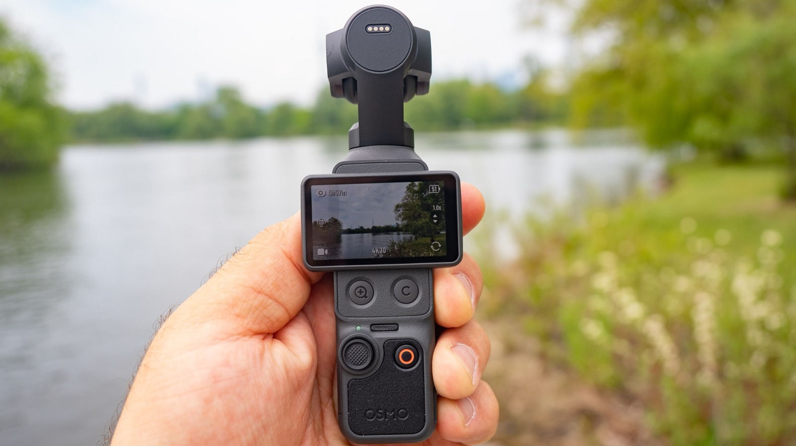 DJI Osmo Pocket 4 остается лучшей камерой Creator, несмотря на аппаратное дежавю