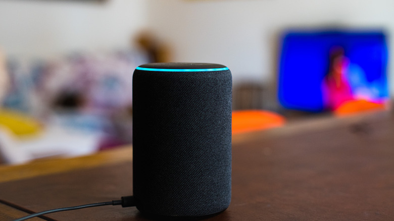 Устройство умного дома Amazon Alexa