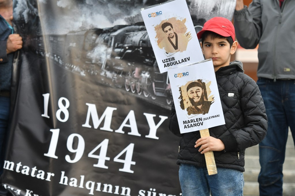 Мемориальное мероприятие на площади Независимости в Киеве 18 мая 2020 года в ознаменование 76-й годовщины депортации крымских татар СССР в 1944 году (Геня Савилов/AFP)