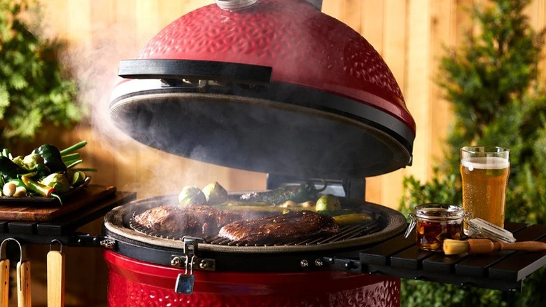 Kamado Joe Classic Joe II гриль с открытой крышкой
