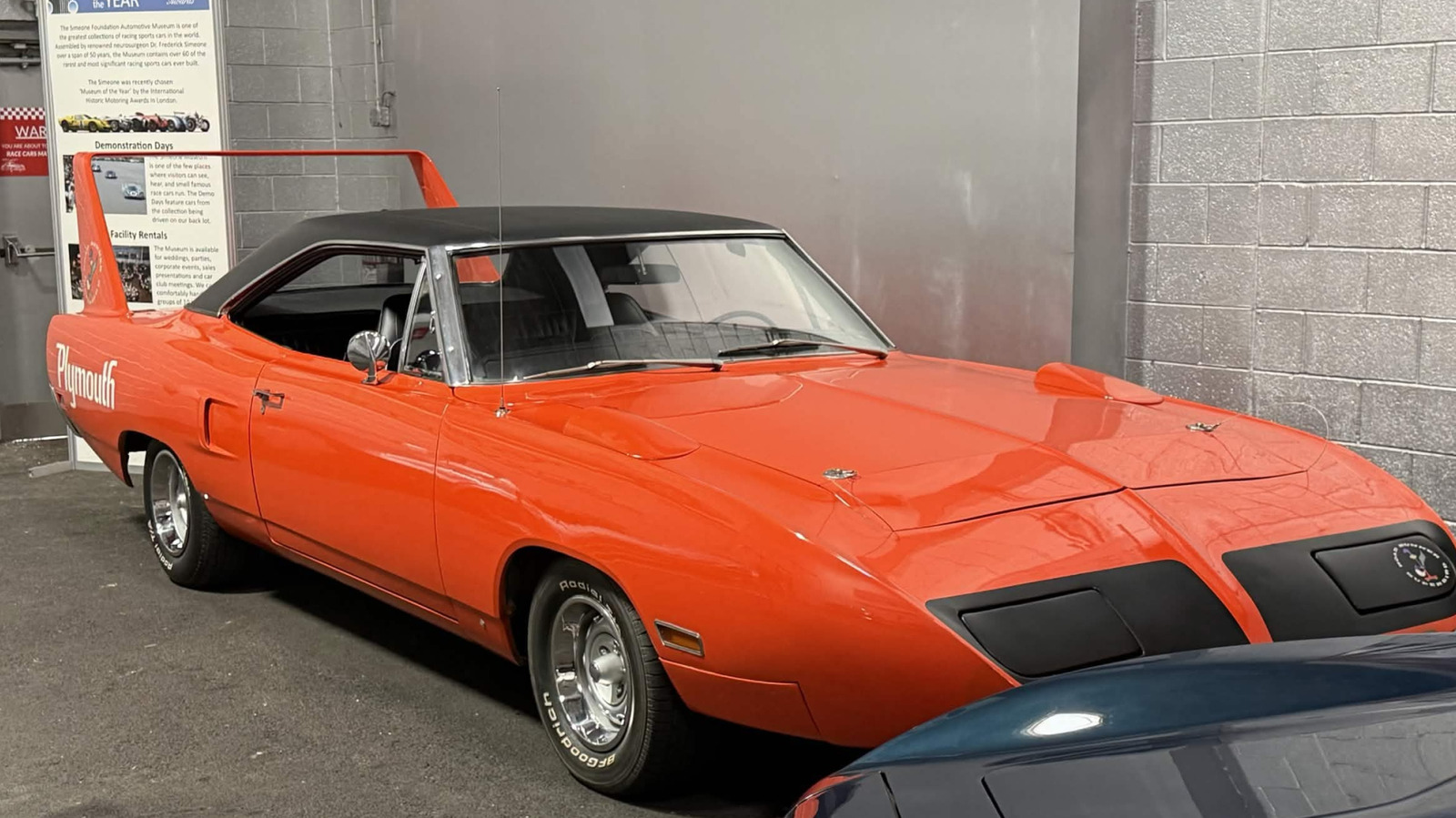 8 маслкаров Mopar с 426 Street HEMI, которые сегодня очень дороги