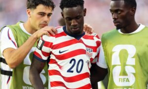 USMNT не может обжаловать спорную красную карточку Фоларина Балогуна