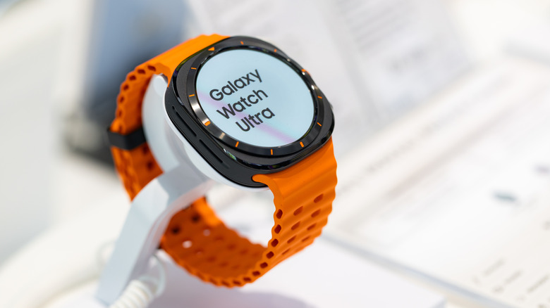 Часы Samsung Galaxy Watch Ultra