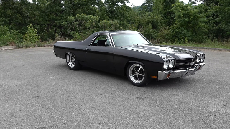 Черный пикап Chevrolet El Camino SS.