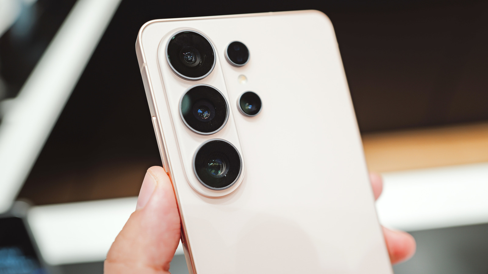 5 более доступных телефонов Android, на которые стоит обратить внимание перед Samsung Galaxy S26 Ultra