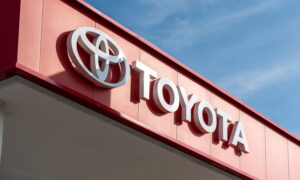 Лексус против. Амортизация Toyota: сравнение 5 популярных моделей
