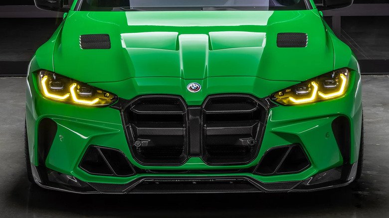 Кастомный передний бампер Vorsteiner на BMW M3 GTS.