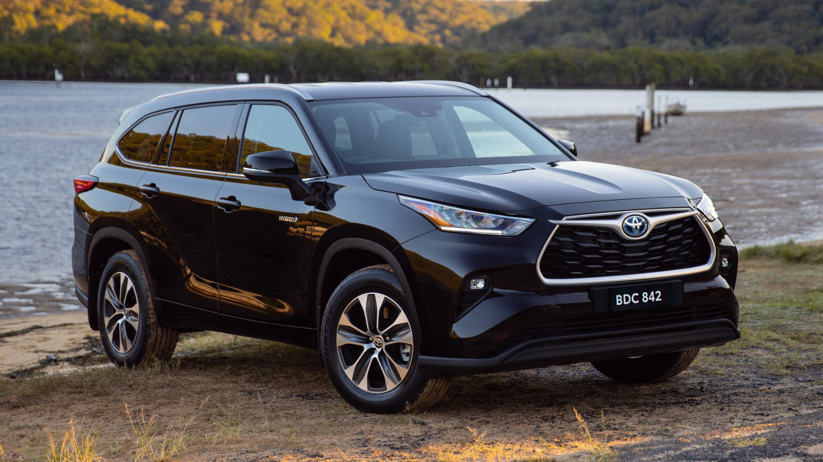 Почему Toyota Highlander в Австралии называли Kluger?