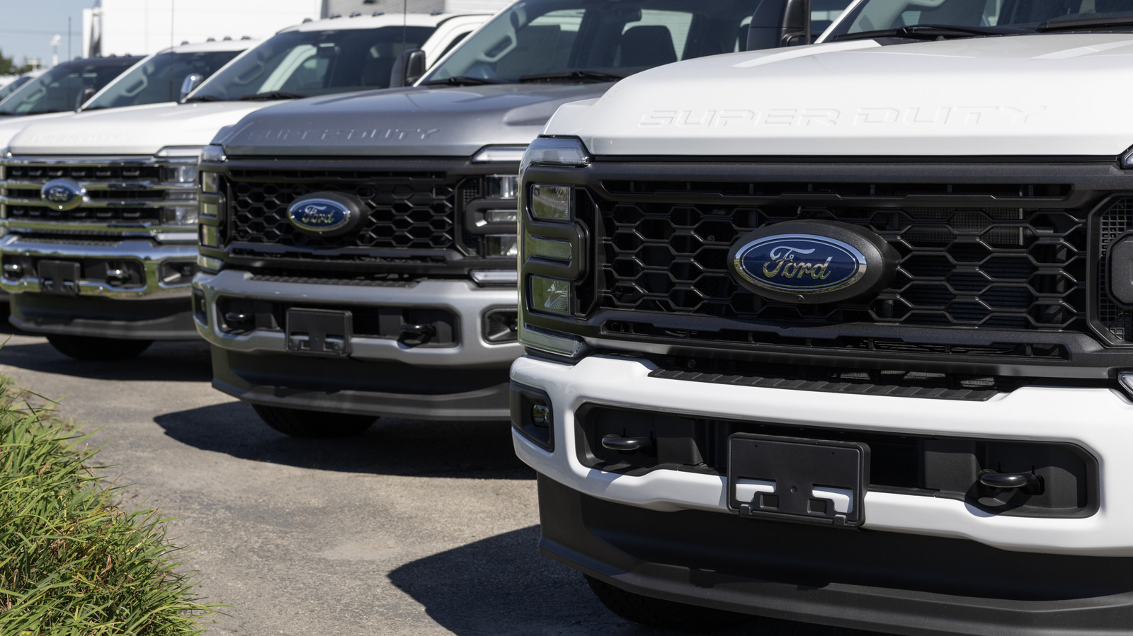 Ford дразнит свой электромобиль стоимостью 30 тысяч долларов интерактивной оберткой «единорог»