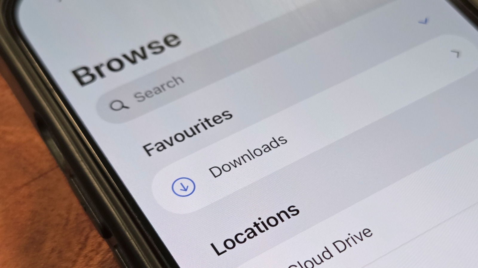 Здесь вы можете найти загрузки на iPhone