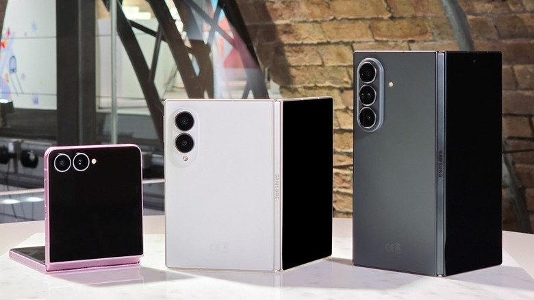 Обновленная линейка складных устройств Samsung 2026 года с Galaxy Z Fold 8, расположенным в центре