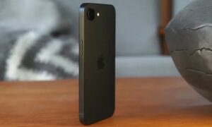 Как Apple делает свои iPhone серии E такими доступными?