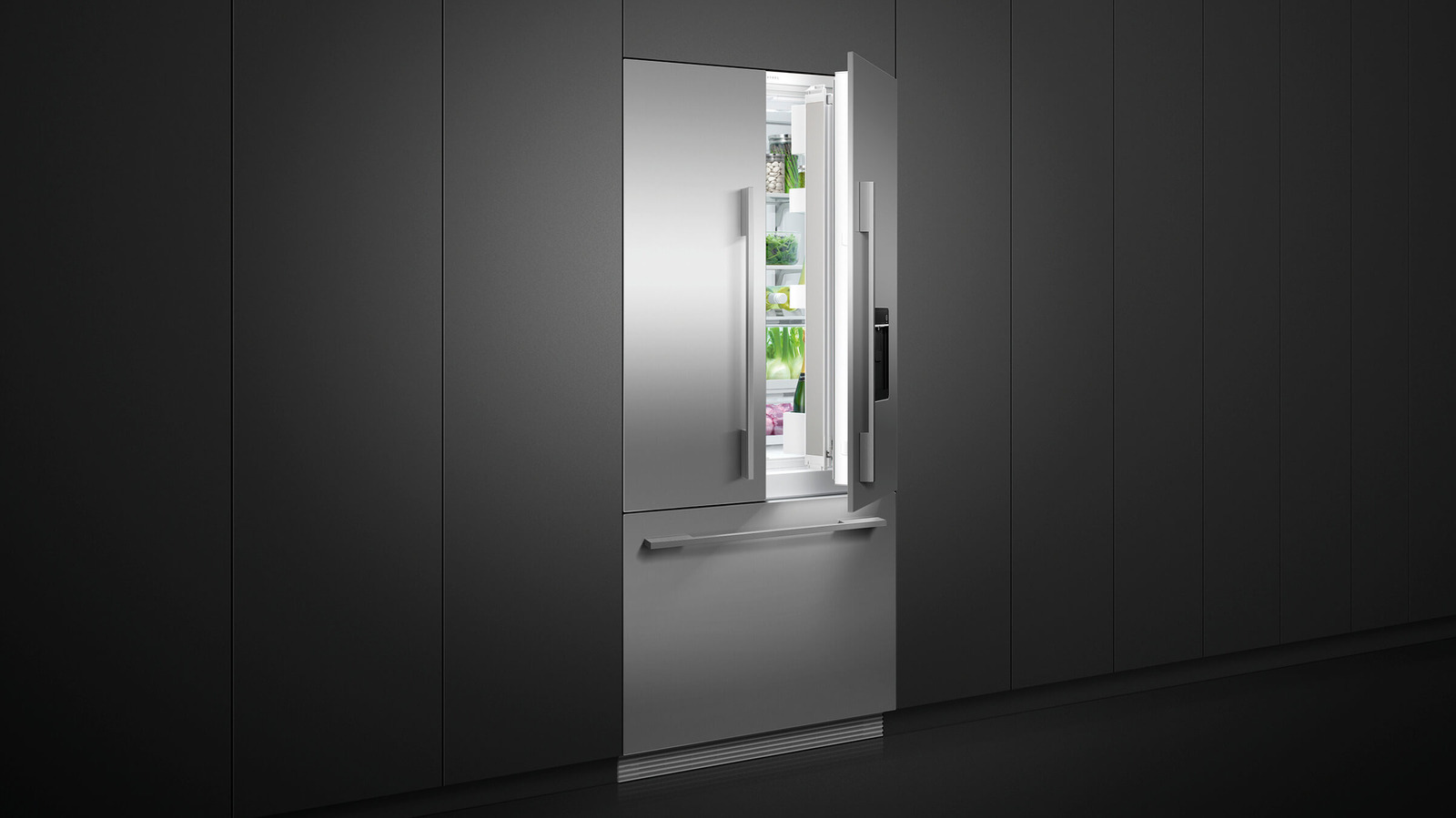 Кому принадлежат холодильники Fisher & Paykel и где они производятся?