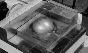 Невероятная история смертоносного демонического ядра США