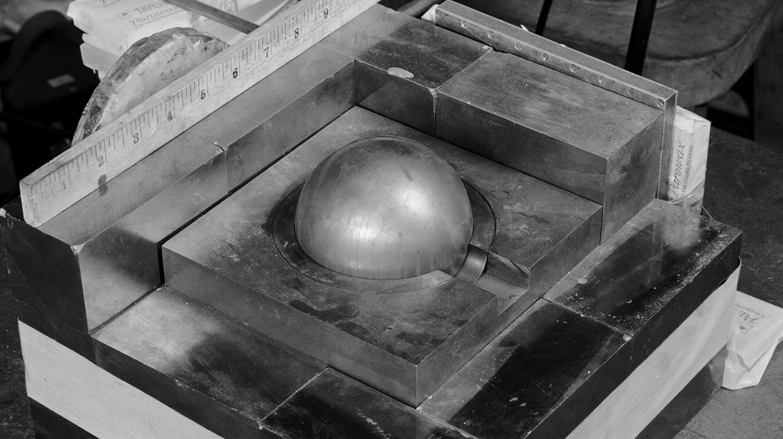Невероятная история смертоносного демонического ядра США