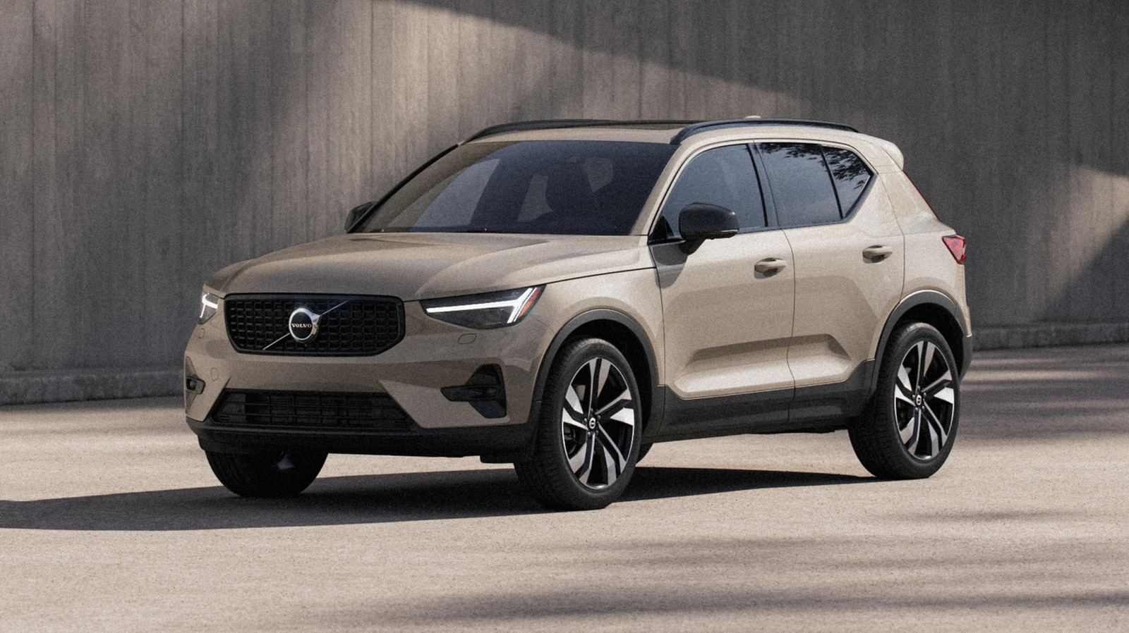 5 внедорожников с более высоким рейтингом безопасности, чем у Volvo XC40