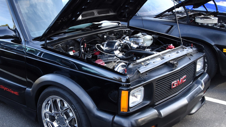 4,3-литровый двигатель GM Vortec V6 в GMC Syclone