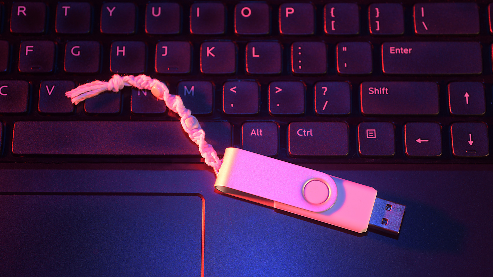 Стоит ли использовать USB-флешки в 2026 году?
