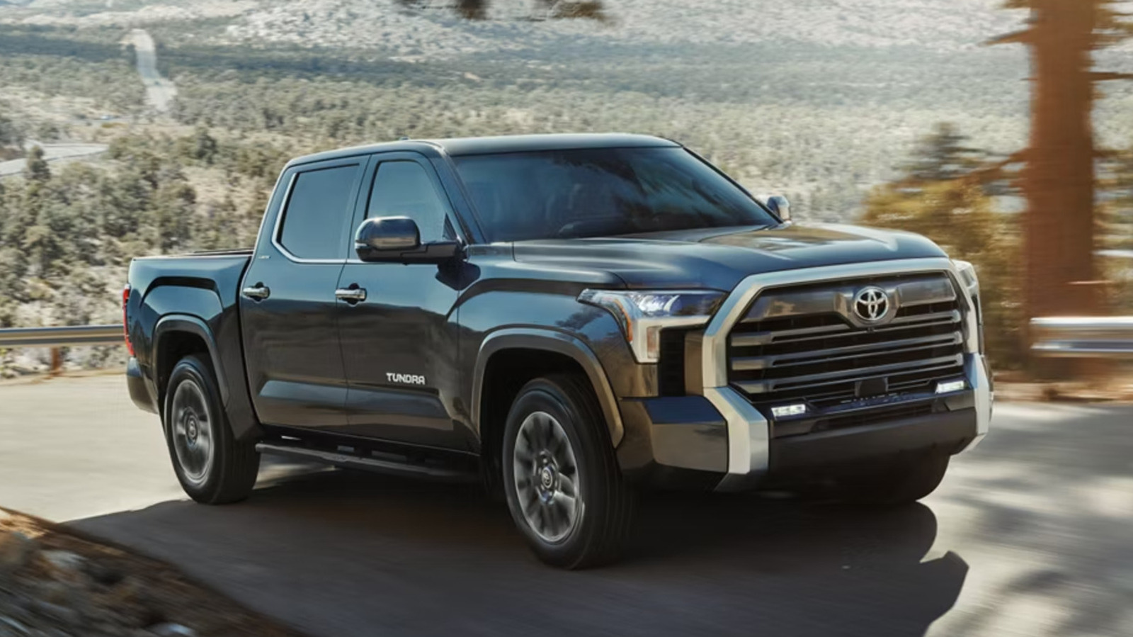 Один невезучий водитель Toyota Tundra получил самый маленький (но раздражающий) отзыв в 2026 году