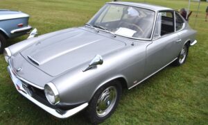 Единственный из 1255 BMW 1600 GT 1968 года выставят на аукцион как сертифицированную классику