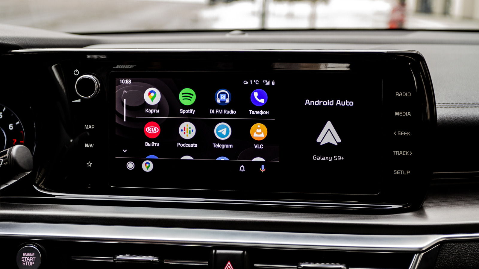 5 проблем с беспроводным подключением Android Auto, которых нет при использовании USB
