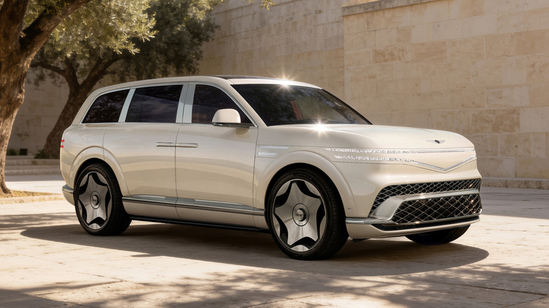 Внедорожник Genesis GV90 Neolun 2027 года, передняя часть, три четверти